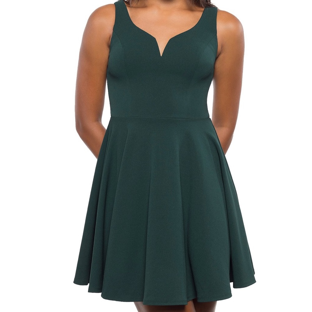 FREE W/ ITEM EQUAL/MORE VALUE Emerald Green Sleeveless A-line Dress